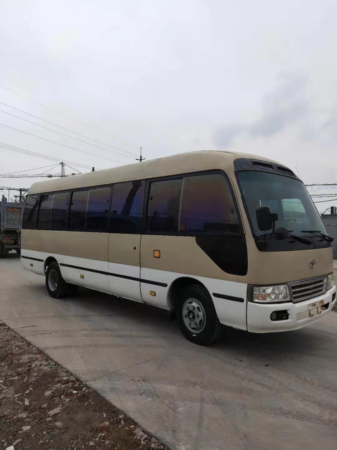 Buy cheap japan brand toyota coaster 30 seats diesel fuel second hand medium-sized bus 4x2 from wholesalers