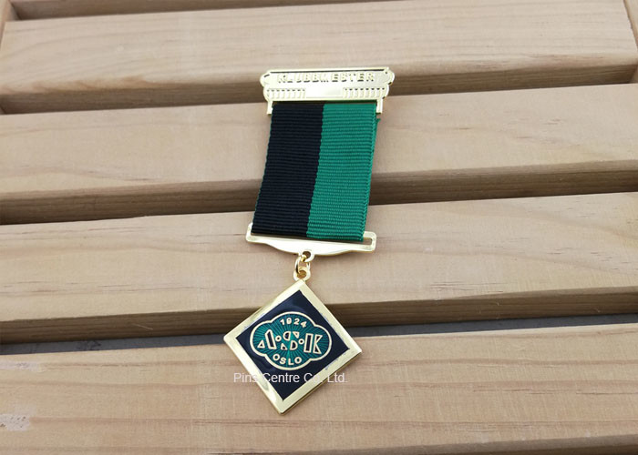 Quality Hard Enamel Die Struck Custom Awards Medals For Army Hornor With Gold Plating wholesale