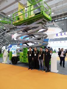 China Hydraulic Scissor Lift Platform Aeial Working Platform 16m Height on sale