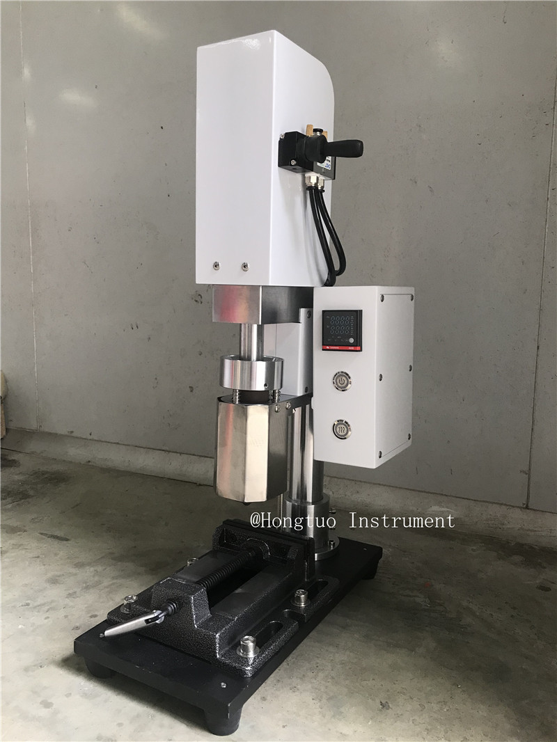 China Manual Vertical Desktop Plastic Injection Molding Machine For Sale on sale