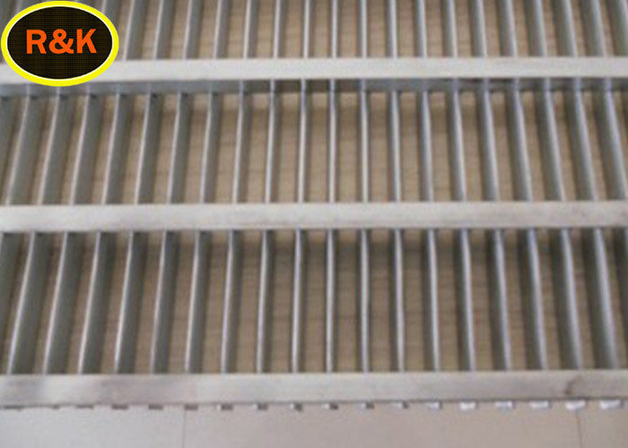 Buy cheap Easy Clean Wedge Wire Filter , Steel Sieve Mesh Sheets High Tensile from wholesalers