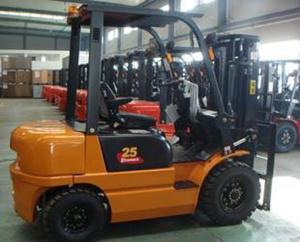 Quality CPCD20 2 Ton 20km/H Four Wheel Drive Forklift with diesel engine wholesale