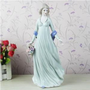 China The modern home decoration accessories European girl figurines on sale