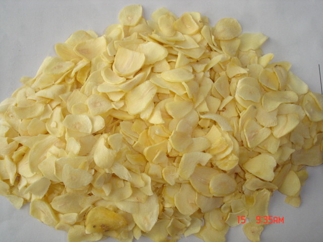 Buy cheap Dehydrated garlic flake from wholesalers