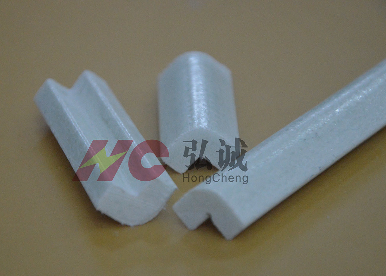 Quality 180℃ Heat Resistance Pultruded Corner Bone , Gpo - 3 Insulation Profile Corner Bone wholesale