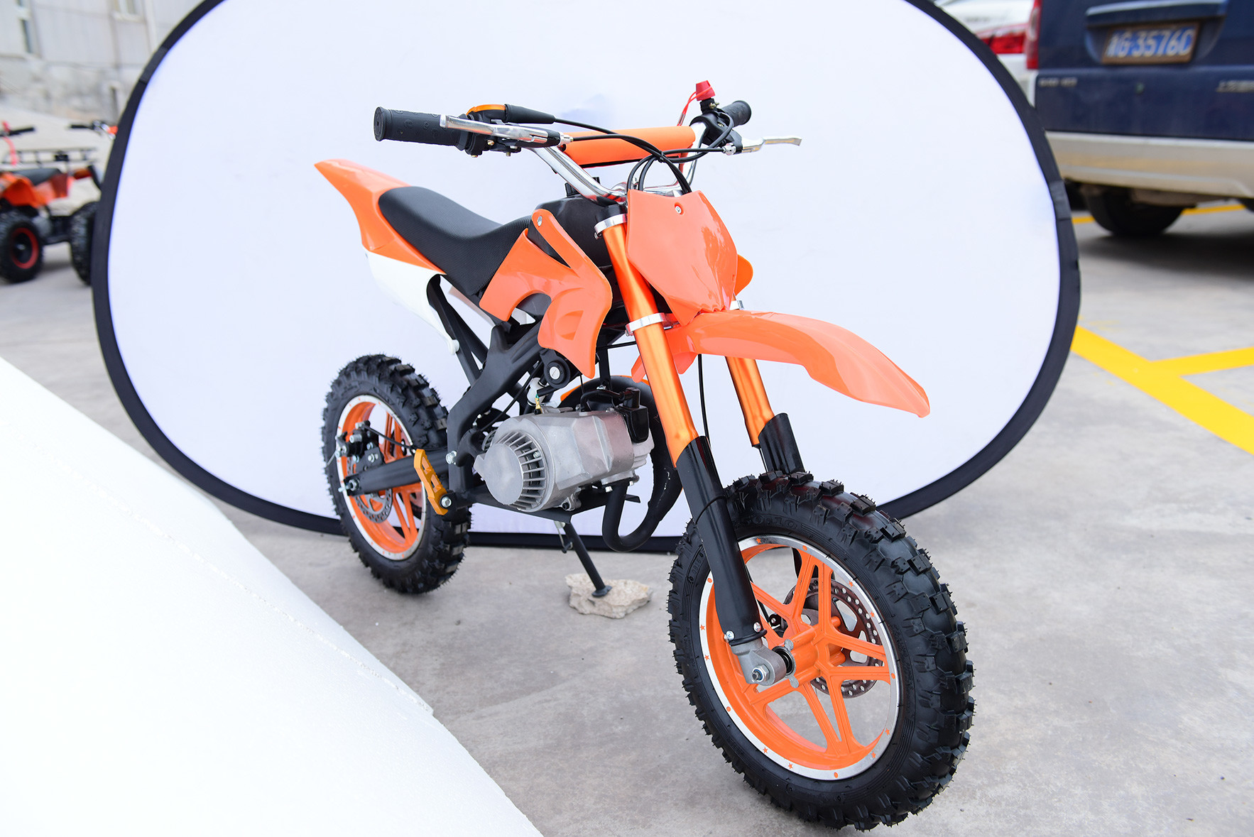 Quality 49cc ATV gas:oil=25:1 ,2-stroke,single cylinder.air-cooled.pull start,good quality wholesale
