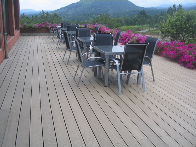 Quality WPC (wood and plastic composite) Outdoor Decking wholesale