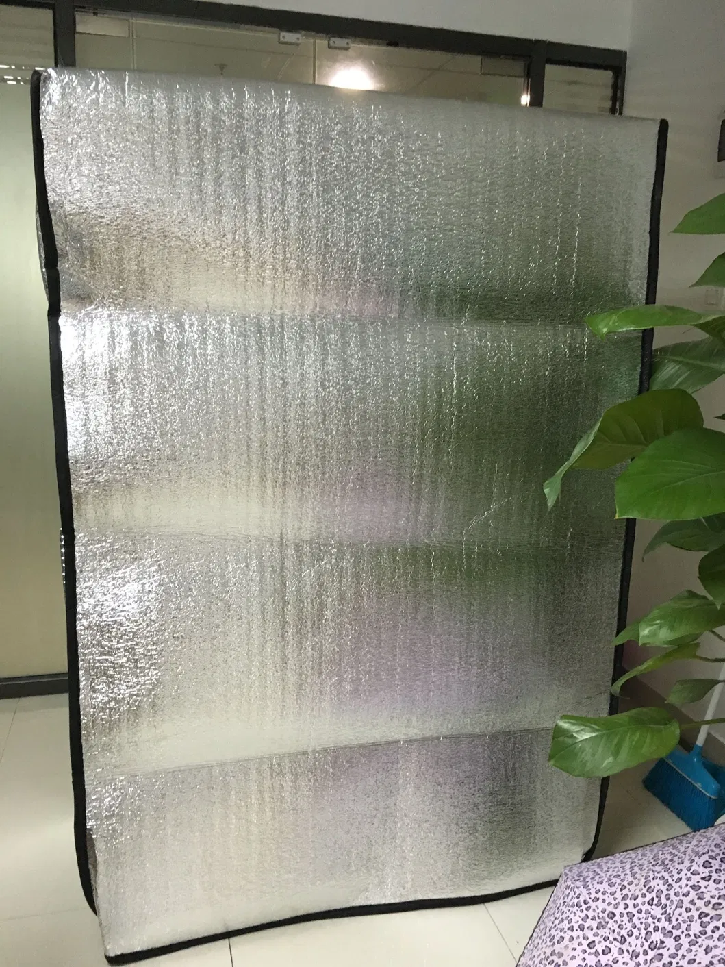 Food and Beverages Transportation Aluminum Foil Bubble Insulated Bag Thermal Pallet Cover Package of Cooler Chain for Shipping Chocolates and Perishable Goods