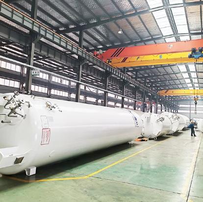 cryogenic storage tanks