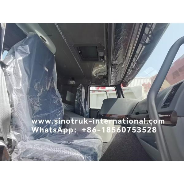 HOWO SINOTRUK Water Tank Truck 300HP With High Pressure Flush Function