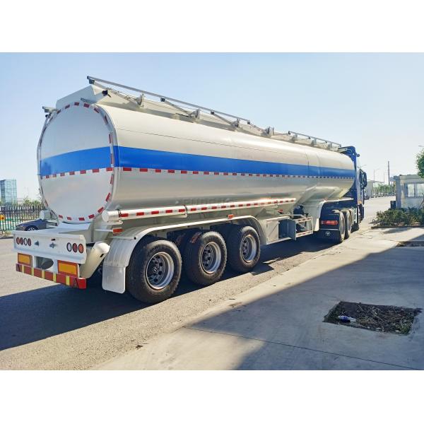 Tri-Axles Fuel Tanker Semi Trailers 6 Compartments Crude Oil Tanker Trailers