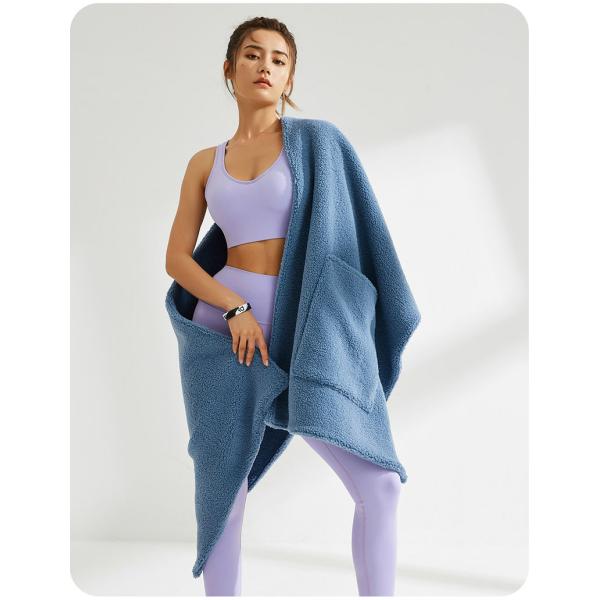 Y-F Knitted Poncho Cardigan Cape Top Sweater Cozy Fleece Jumbo Scarf Wrap Shawl with Large Front Pockets for Women