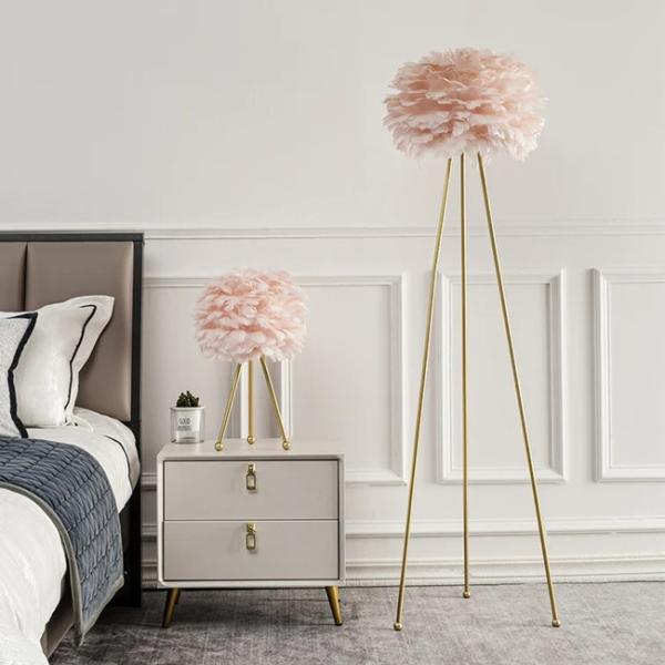Living Room Bedroom E26 Metal Tripod Floor Lamp Feather Pink Decoration