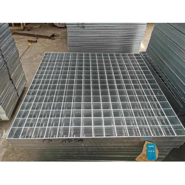 Anti Corrosion Stair Treads Steel Grating 200mm ISO9001 Approved
