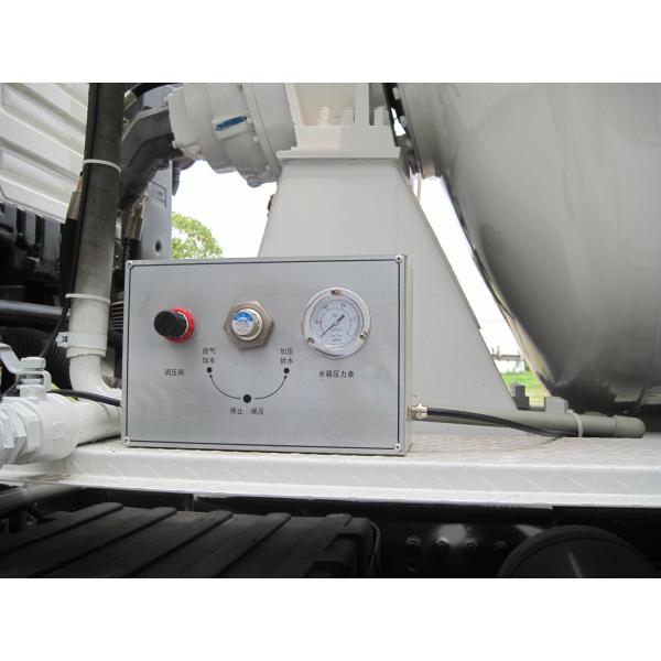 9 Cubic Meters Ready Mix Concrete Mixer Trucks , Concrete Mixing Transport Trucks