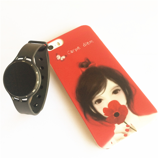 1 year quality warranty wrist band walking distance calorie counter