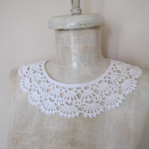 Y-F Custom Crochet Necklace 100% Cotton Lace Neckpiece in Vintage Retro Style Eco-Friendly Collar Gift
