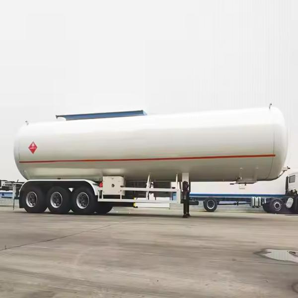 CIMC 30408 Stainless Steel 4 Warehouse 28 Cubic Meters Liquid Tank Trucks