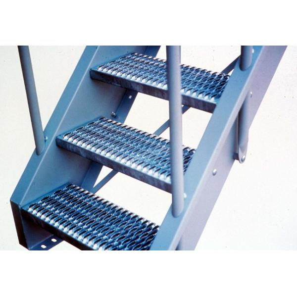 Galvanised steel stair treads perforated metal mesh ladder step
