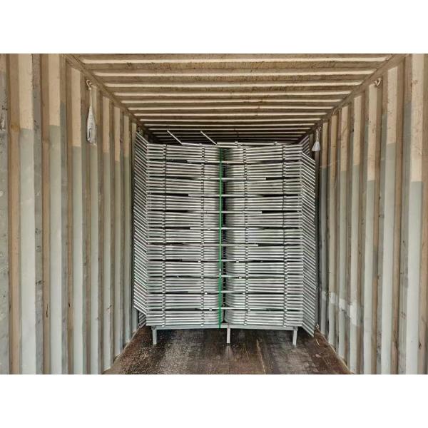 Heavy Duty 4FT Portable Steel Crowd Control Barrier with 5000N Vertical Load and 1.5mm Pipe Thickness
