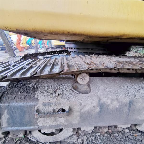 Komatsu PC200-7 Excavator in Good Condition with 0.8 m3 Bucket Capacity and 107 KW