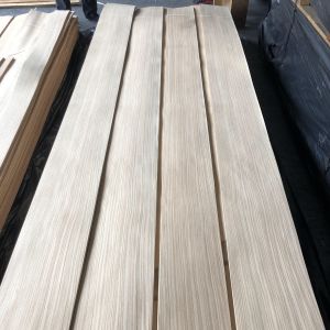 Buy cheap Smooth Natural Wood Veneer With Good Heat And Moisture Resistance from wholesalers