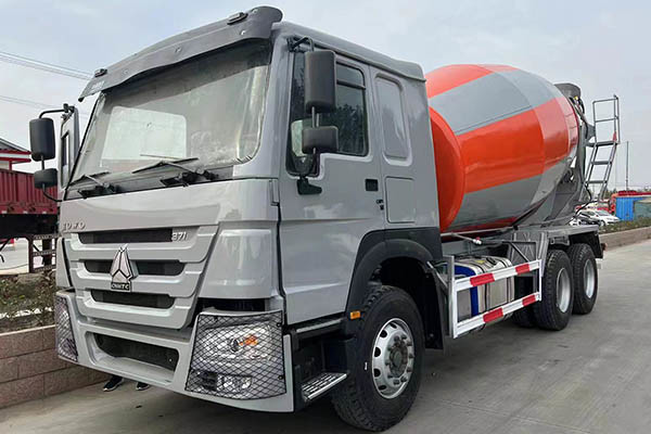 10 Wheels Used Concrete Mixer Truck Sinotruck HOWO 6X4