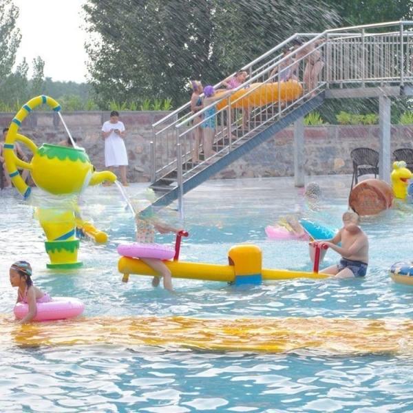 Colourful Design Funny Water Park Water Gun Easy Installation