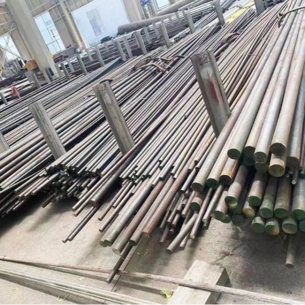 Descaling Round Mild Carbon Steel Bar Free Cutting Q235 C45 Hot Rolled For Bridge