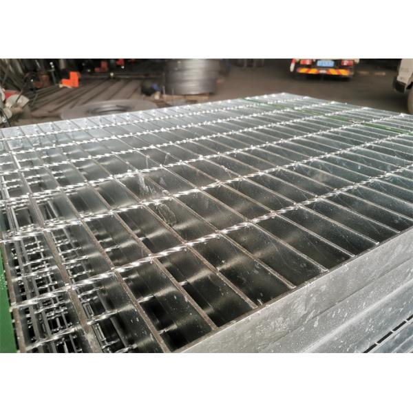 Anti Skid Low Carbon Steel Grating Plate 65x5mm For Stadium Drains