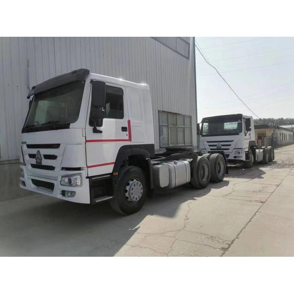 10tires Tractor Truck Heavy Duty Trailer Head Tractor Trucks Tire Design Radial HOWO 6X4