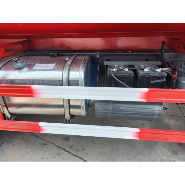 Howo Oil Truck 20 Cubic 10 Tires Howo TX Model Fuel Tanker 6*4 Flat Roof 350hp