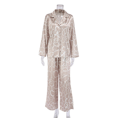 2022 Fashion Irregular Printed Long Sleeved Loose Pajama Set For Ladies