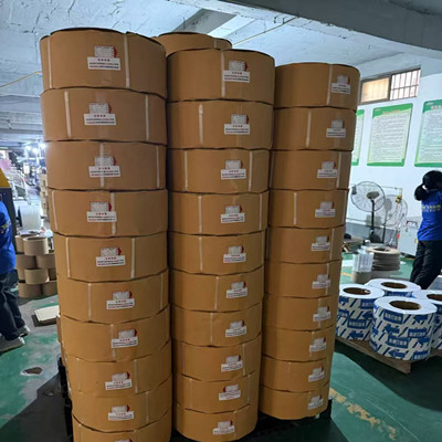 0.45mm-0.8mm Thick Colored PP Strapping Belt Plastic Strapping Roll Strong Strength