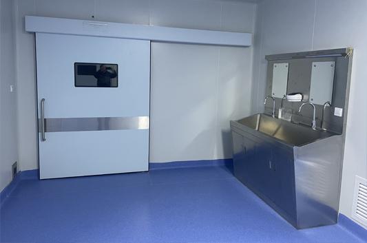  Three-Person 1.2mm SUS304 Stainless Steel Surgical Scrub Sinks For Sale