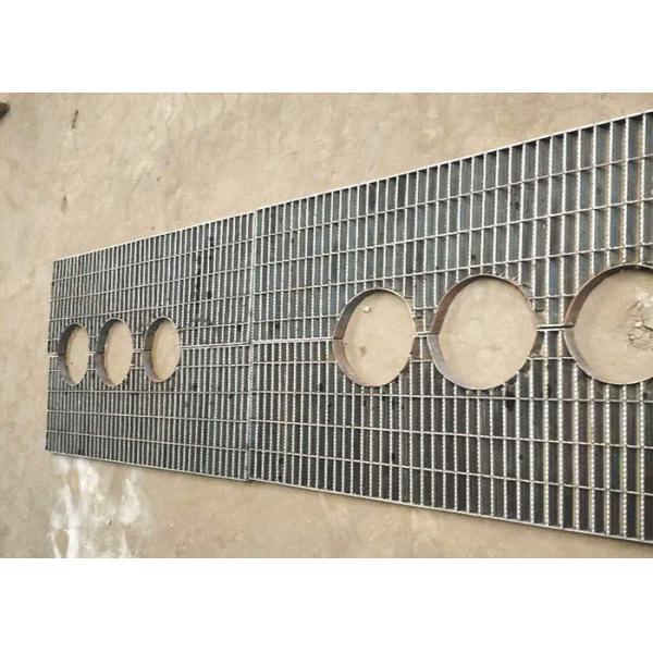ISO9001 Rust Proof Catwalk Steel Grating 8*8mm Metal Grate For Driveway