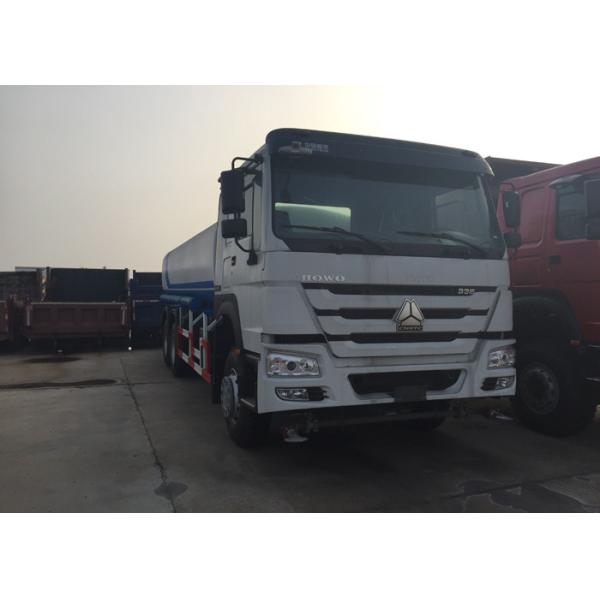 SINOTRUK HOWO Potable Water Tanker Trucks LHD 6X4 18CBM For Pesticide Spraying