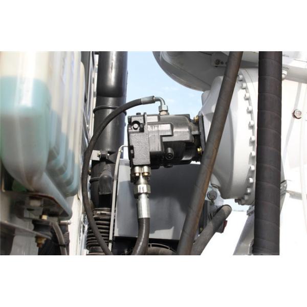 Yellow Concrete Construction Equipment 6x4 8m3 Concrete Mixer Truck With Pump Self - Loading