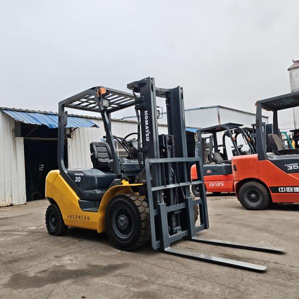 3 Ton Second Hand Diesel Forklift Komatsu FD30 With Seat Operator Weight