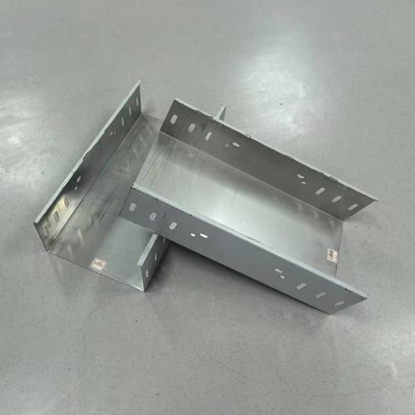Silver Stainless Steel Cable Tray Industrial Wall Mounted Or Suspended 50mm-1000mm Height