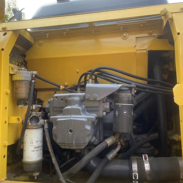 Second Hand Komatsu PC240 Excavator with 1.2M³ Bucket Capacity in Excellent Condition