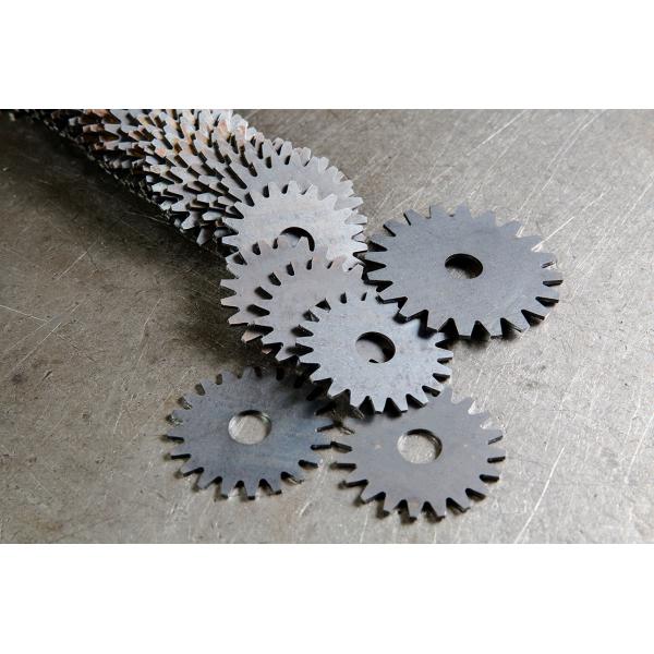 Precision Laser Cutting Fly Cut Steel Plate Fast High Quality Portable Fiber Laser Cutter