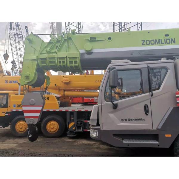 Six Section Arm ZTC1500 Zoomlion 150 Ton Mobile Crane
