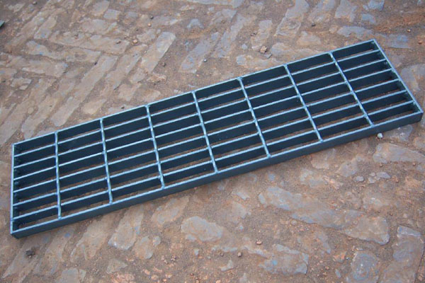 T1 Welded Fixing Steel Grate Stair Treads Ladder 40mm Bearing Bars Pitch