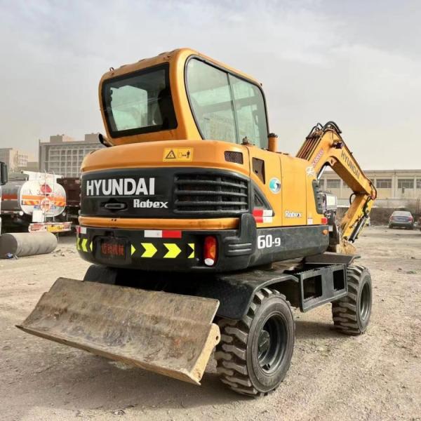 2019 Hyundai 60W-9 Used Wheeled Excavator with YANMAR Engine and Cheaper Cost in Korea