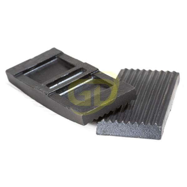 ISO Wear Resistance Castings Customized White Iron Chrome Carbide Chocky Blocks