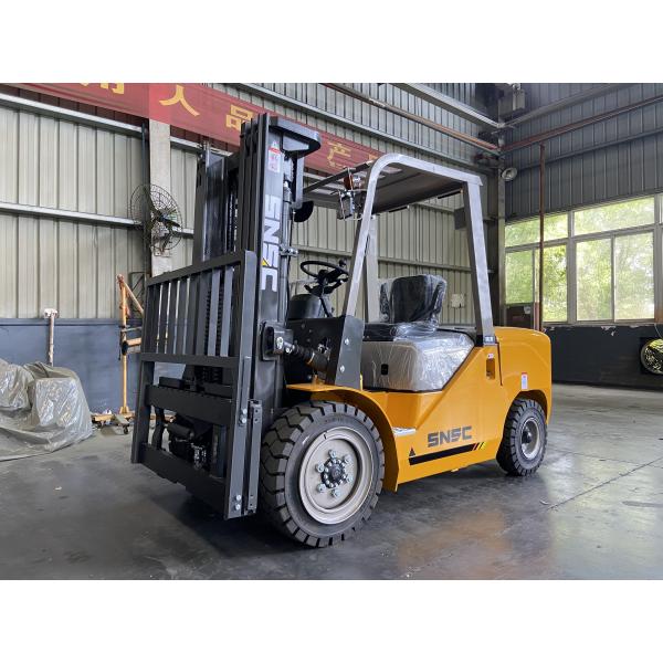 Diesel Rough Terrain Fork Lifts 3 Stage Mast Off Terrain Forklift