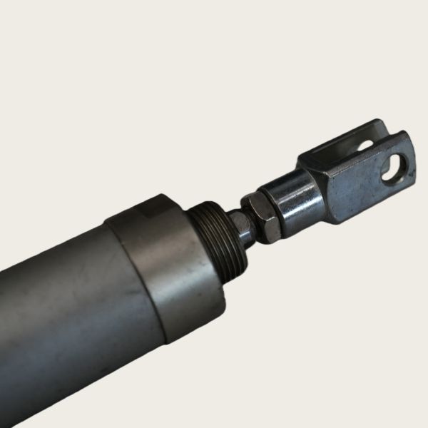 40*100 Cylinder (Sweeper Water Spray Frame-Specific): Air-Driven + Telescopic Function, Industrial Usable