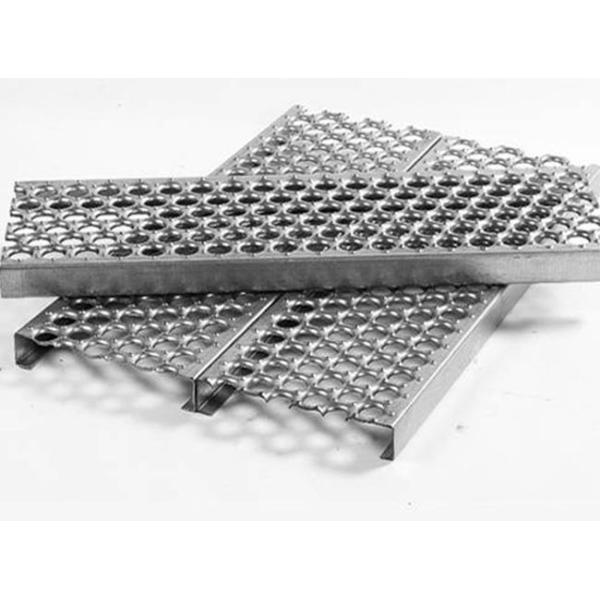 Punched Anti Skid Stair Steps Stairs To Ensure Safety