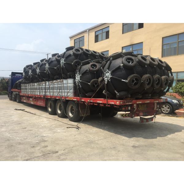 Inflatable Rubber ISO17357 Pneumatic Marine Fender Tyre Free Chain